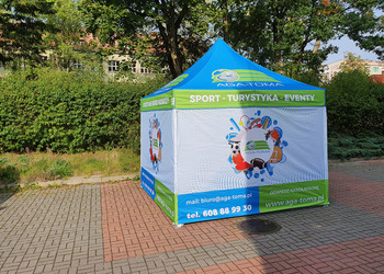 namiot stelażowy z nadrukiem