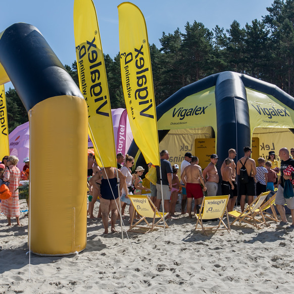 Reklama pneumatyczna — dlaczego zasługuje na Twoją uwagę?