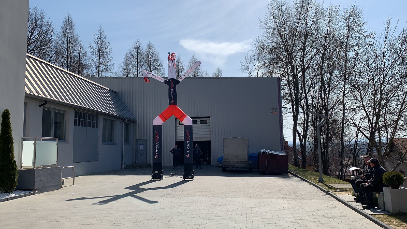 Chwieje reklamowe — zaprojektuj radosną kampanię reklamową Twojej marki