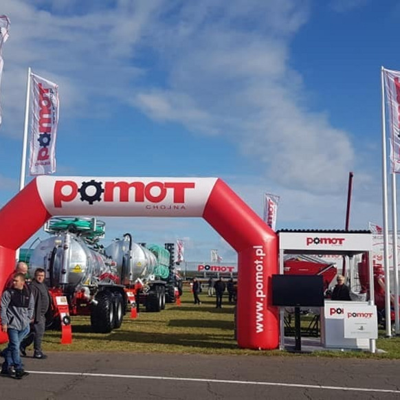 Reklama pneumatyczna na otwarcie sklepu